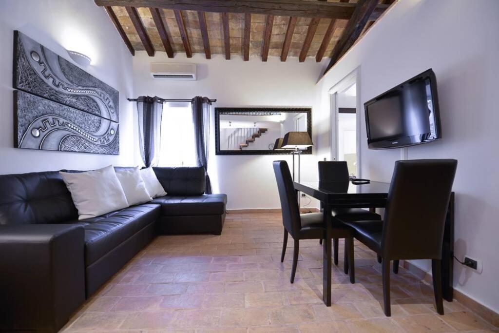 Ibernesi - Charming Apartment At The Roman Forums Zewnętrze zdjęcie