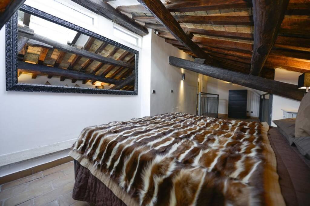 Ibernesi - Charming Apartment At The Roman Forums Zewnętrze zdjęcie