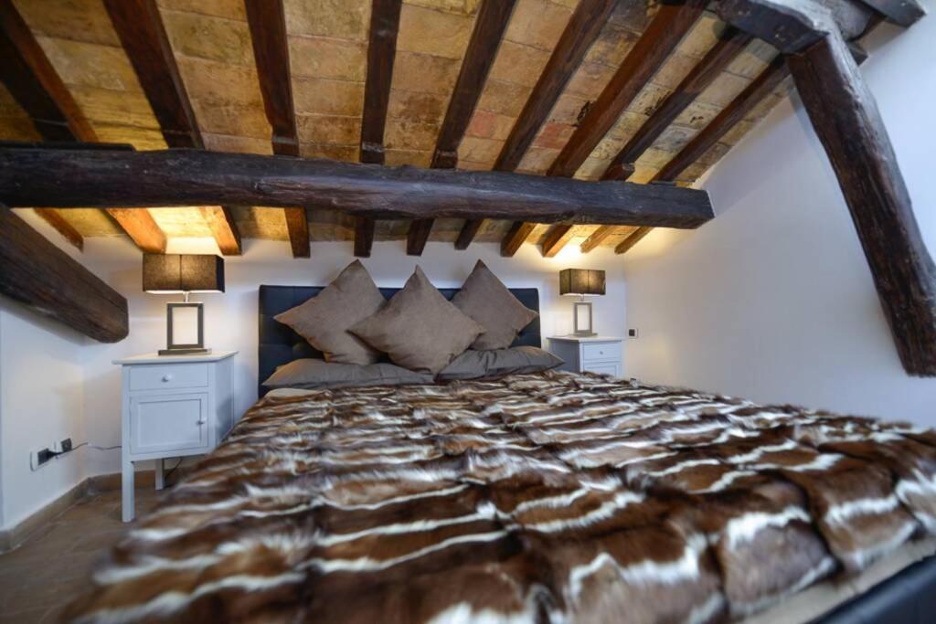 Ibernesi - Charming Apartment At The Roman Forums Zewnętrze zdjęcie