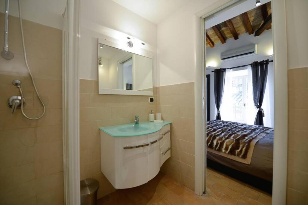 Ibernesi - Charming Apartment At The Roman Forums Zewnętrze zdjęcie